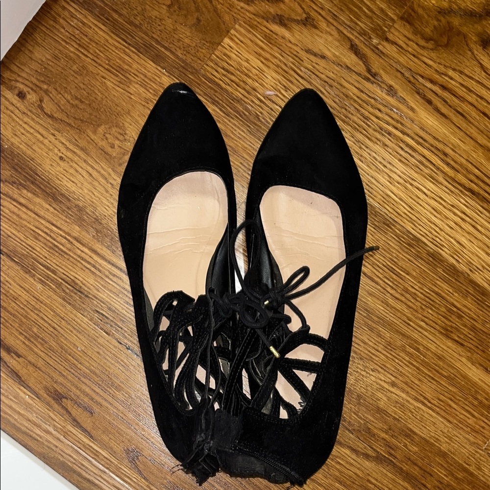 FIONI Clothing Black Lace-Up Flats